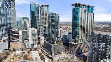 Building Photo - 70 Rainey St