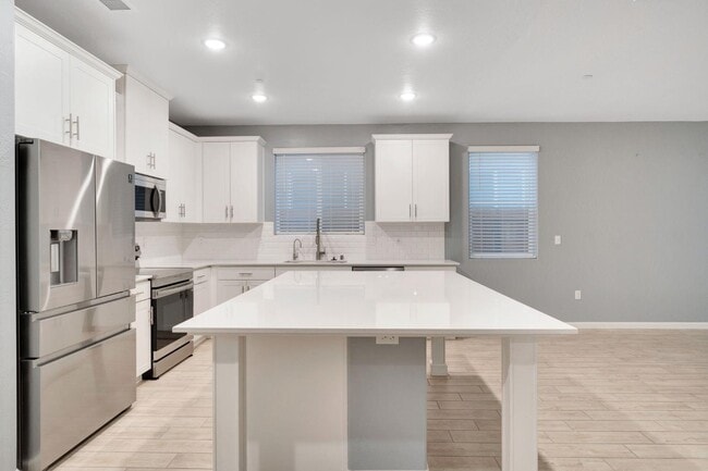 Building Photo - 141 Reunion Wy S