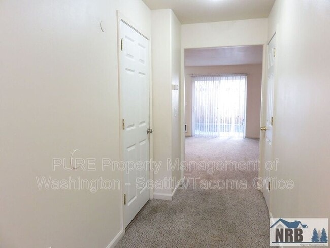 Building Photo - 4043 S Warner St