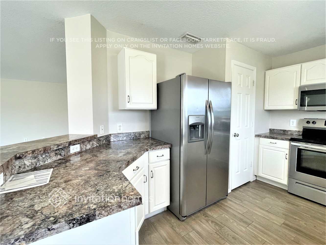 Building Photo - 11017 Golden Silence Dr