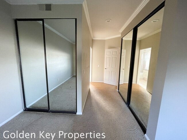 Building Photo - Ground Floor Condo in Paseo De La Costa!
