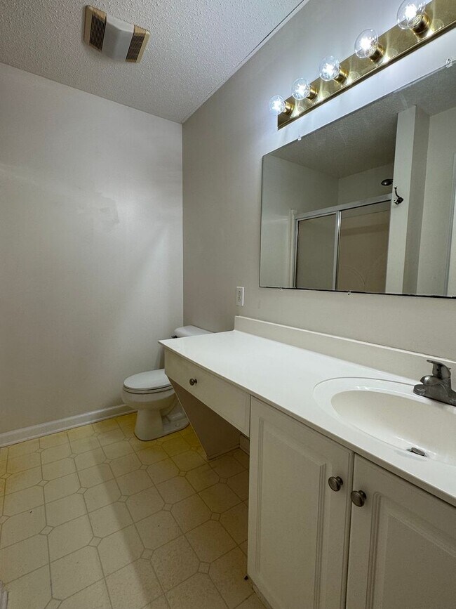 Building Photo - Not to be Missed on Heritage Square!