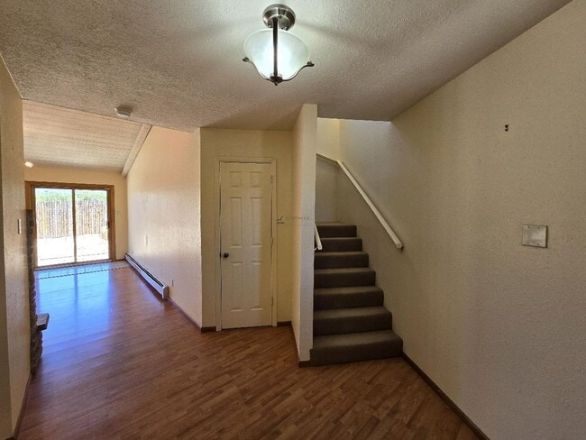 Building Photo - 2203 Vela St