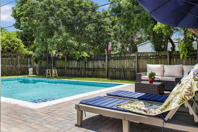 Building Photo - 1924 SW 20th St