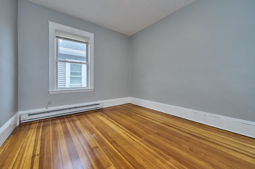 Building Photo - 39 Salem St