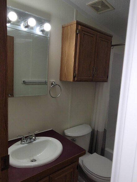 Building Photo - 113 Wyatts Dr