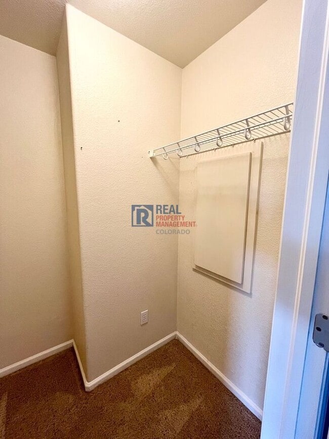 Building Photo - 2575 Shannara Grove