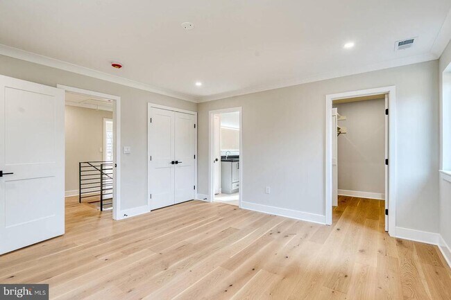 Building Photo - 9300 Riggs Rd