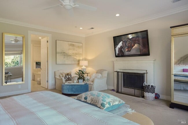 Building Photo - 10 Idlewood Rd