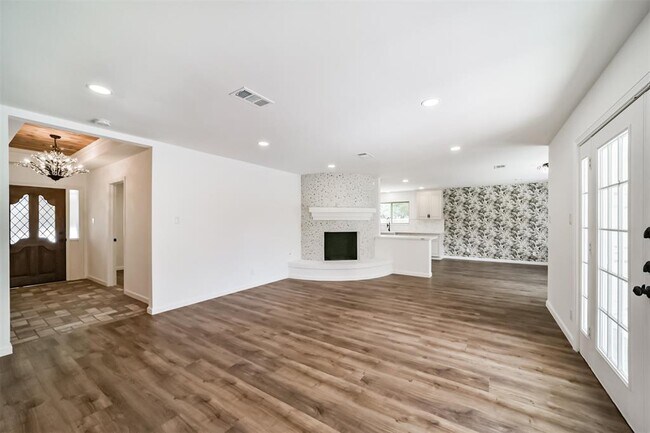 Building Photo - 2742 Triway Ln