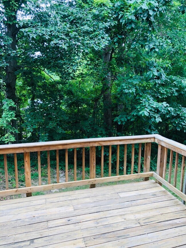 Building Photo - STAFFORD TOWNHOUSE - HANDY TO QUANTICO, SH...