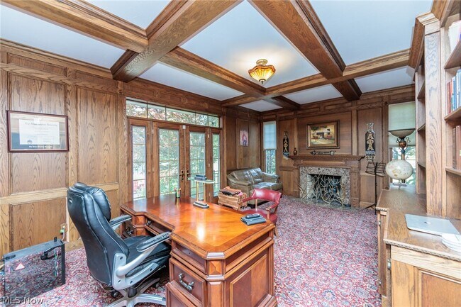 Building Photo - 30 Cableknoll Ln