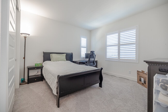 Building Photo - 1381 Porpor Ct