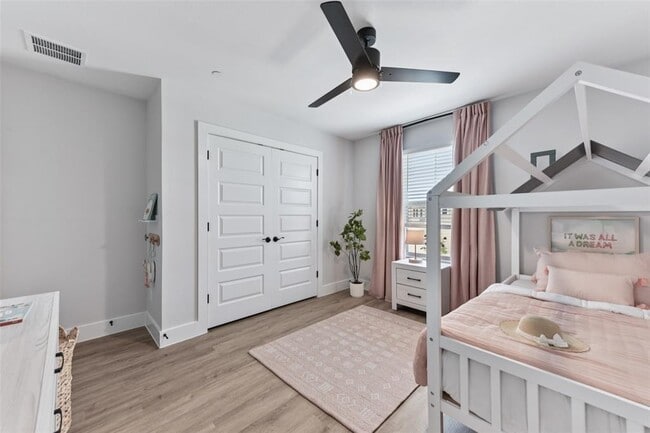 Building Photo - 7603 Strong Bow Ct