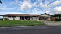 Building Photo - Crown Terrace single story with attached s...