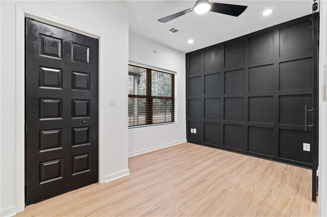 Building Photo - 123 Marlow Dr