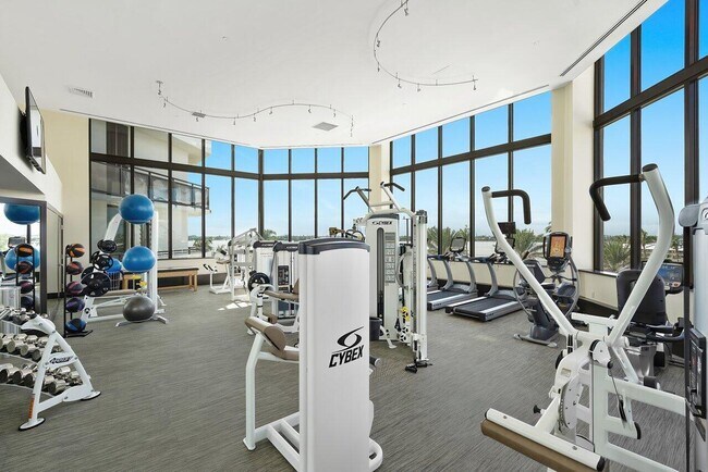 Building Photo - 3100 S Ocean Blvd