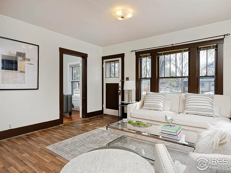 Building Photo - 335 Park St