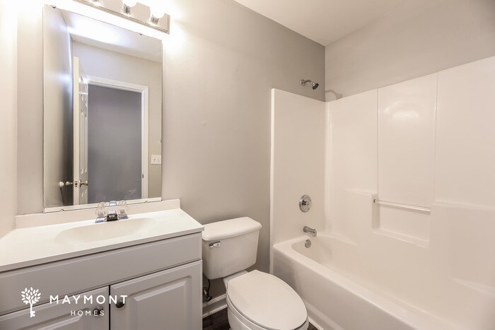 Building Photo - 109 Crossview Dr