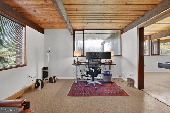 Building Photo - 1219 Ingleside Ave