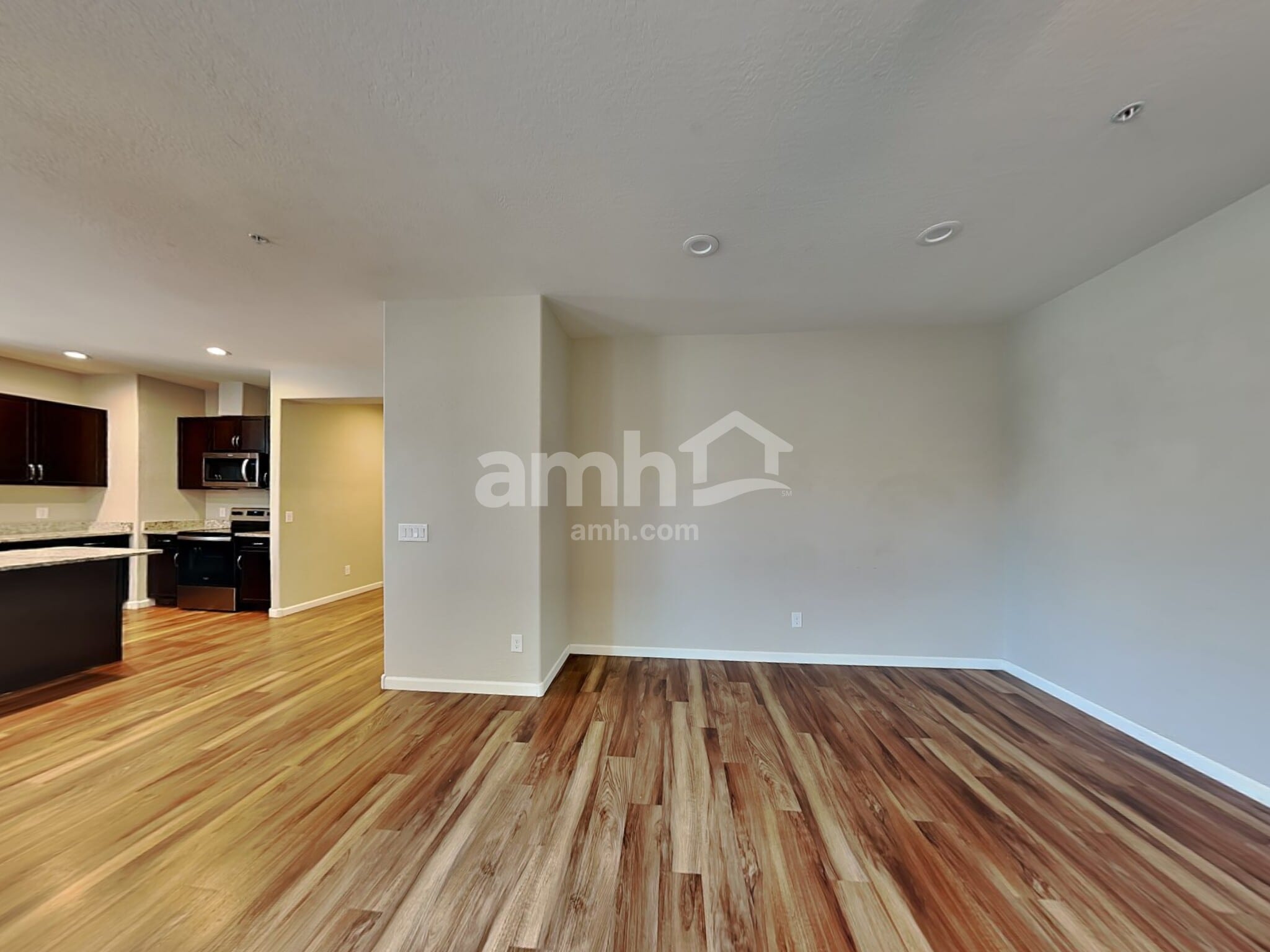 Building Photo - 20727 W Maiden Ln