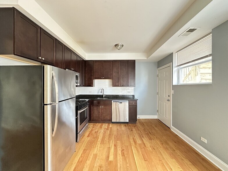 Building Photo - 1646 W Pratt Blvd