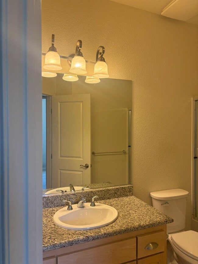 Building Photo - 3 Bedroom 2.5 Home in Whisman Station clos...