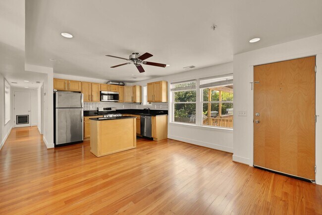 Primary Photo - 610 Jefferson St NW