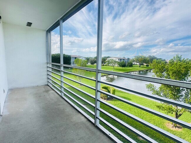 Building Photo - 121 Brighton C