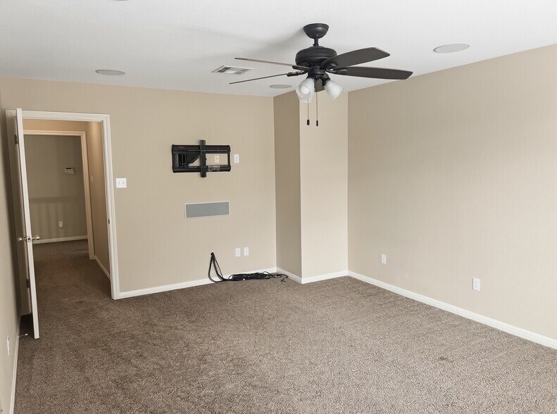 Speaker System - 15201 Calaveras Dr