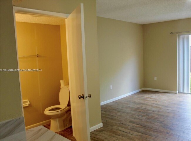 Building Photo - 20824 San Simeon Way