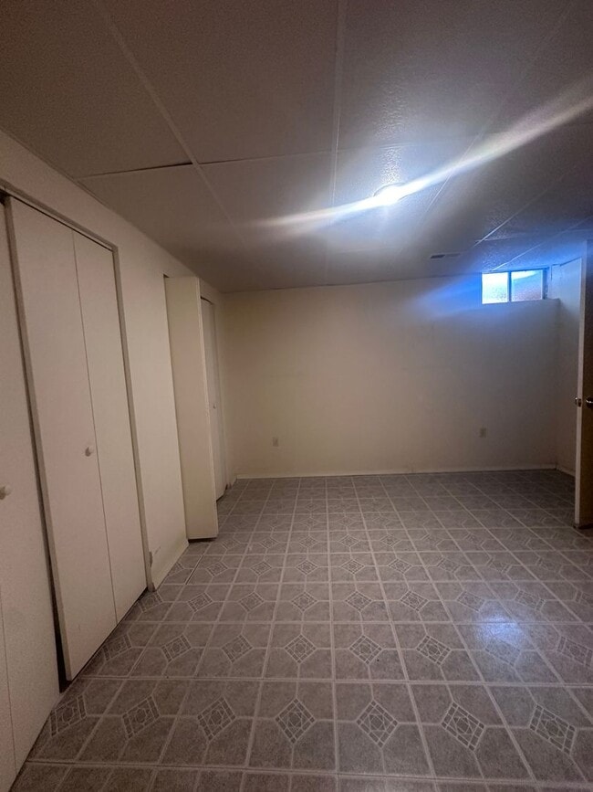 Building Photo - 1002 Juniper Springs Dr