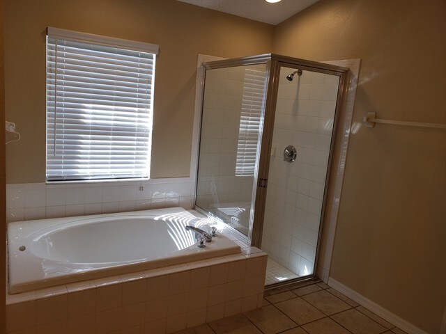 Building Photo - 2554 Big Pine Dr