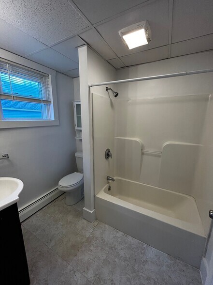 Building Photo - 155C Danielson Pike