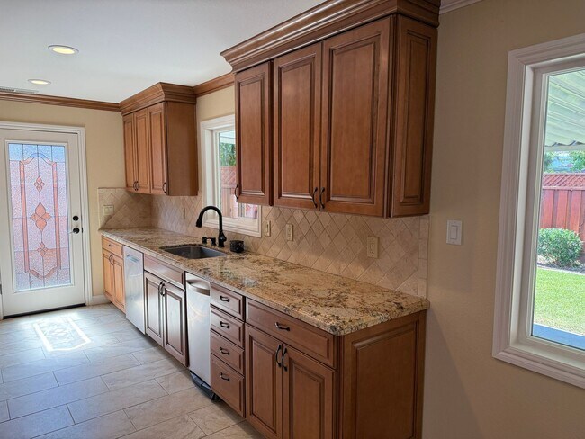 Building Photo - Remodeled Willow Glen Home