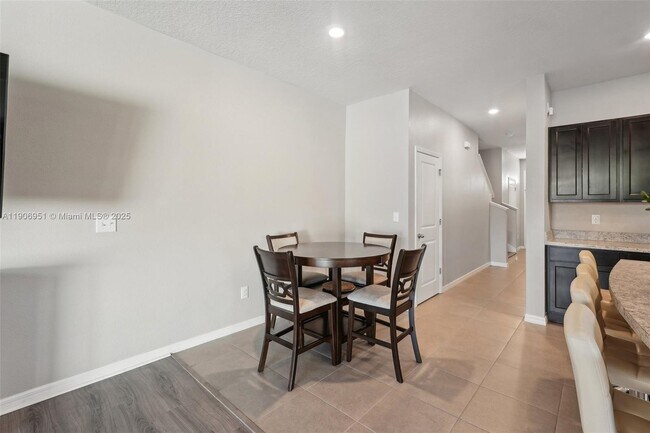 Building Photo - 508 Glenn Cross Dr