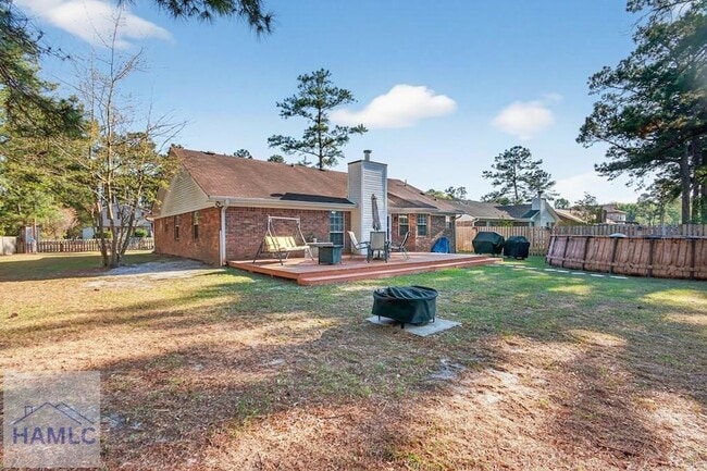 Building Photo - 606 Windhaven Dr