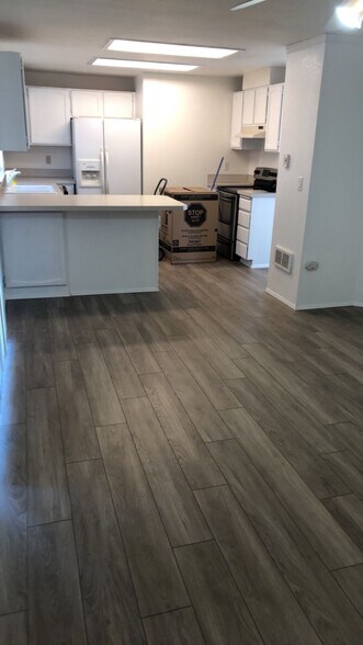 Building Photo - 1915 157th St E