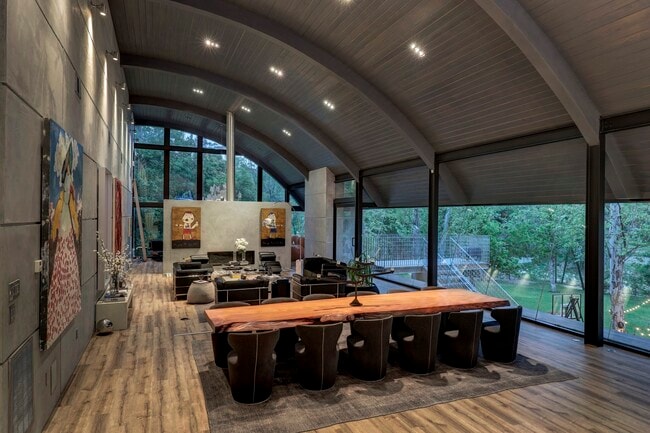 Building Photo - 5111 Bayou Timber Ln