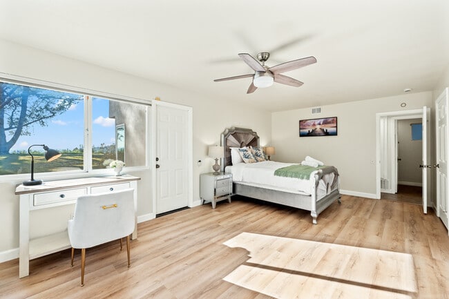 Building Photo - 10961 Limetree Dr