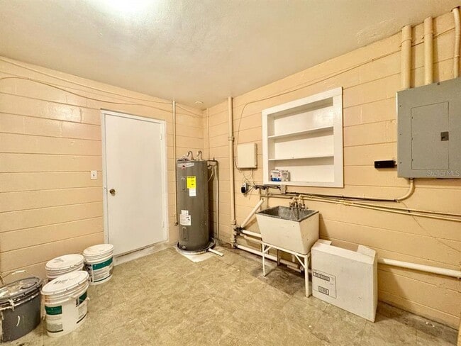 Building Photo - 2511 Imlay Ct S