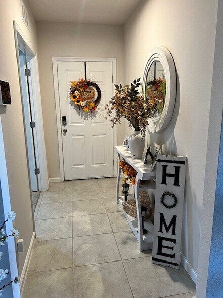 foyer and bedroom - 17784 Turning Leaf Cir