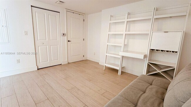 Building Photo - 400 Sunny Isles Blvd