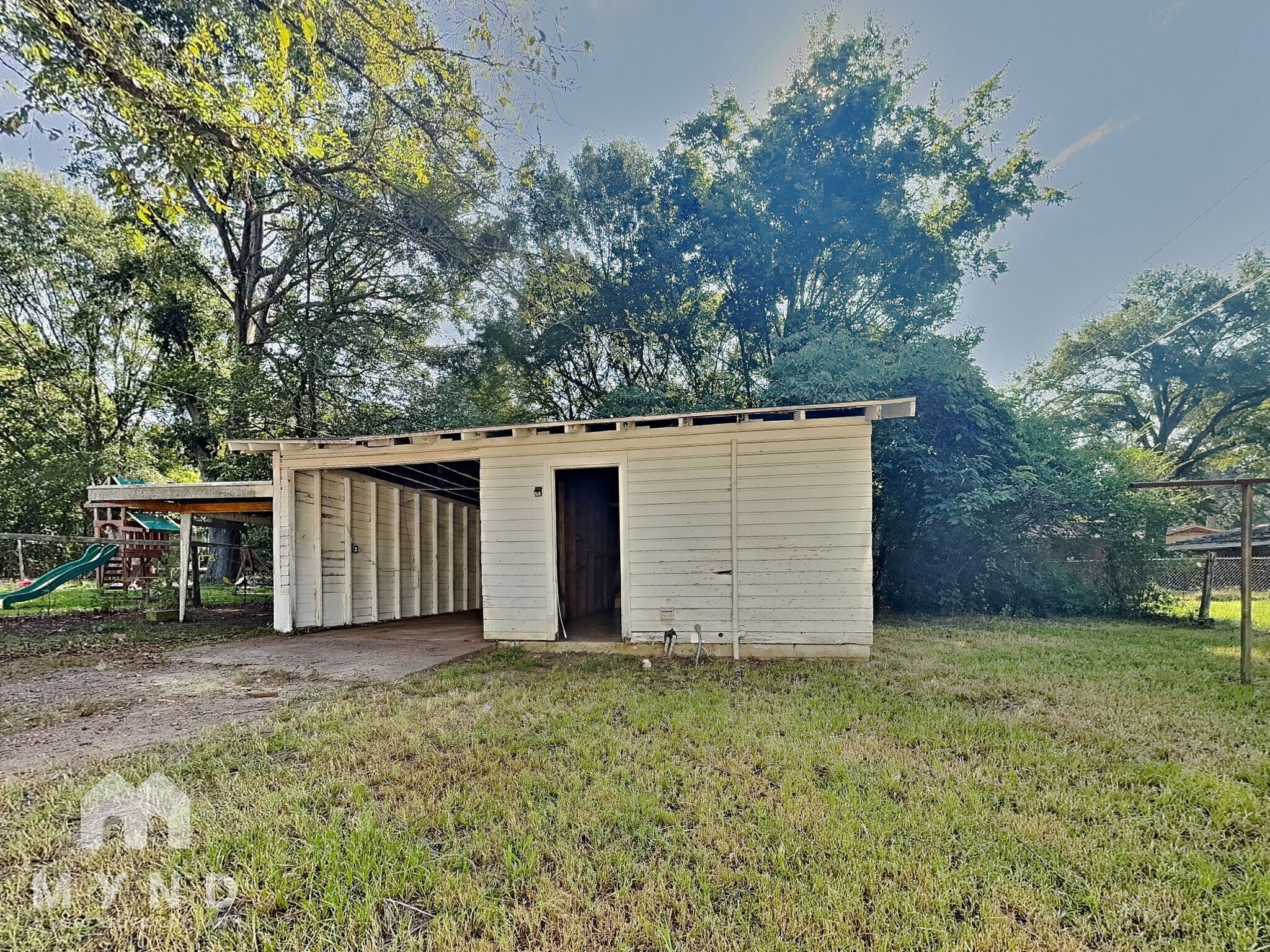 Building Photo - 404 N Kenwood Rd