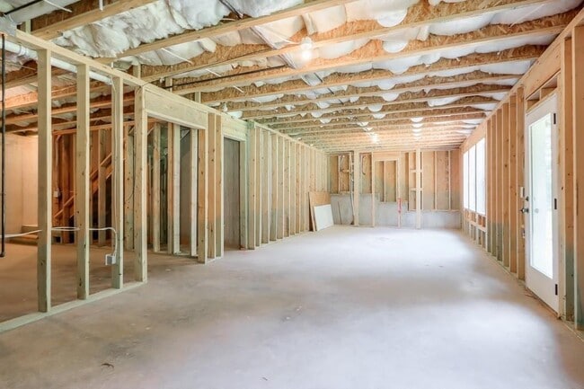 Building Photo - 4688 Cantrell Rd