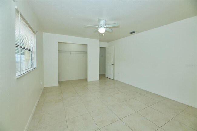 Building Photo - 2308 60th Ave W