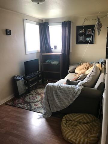 Building Photo - Walk to WWU and Downtown from This Perfectly Located Magnolia St Apartment