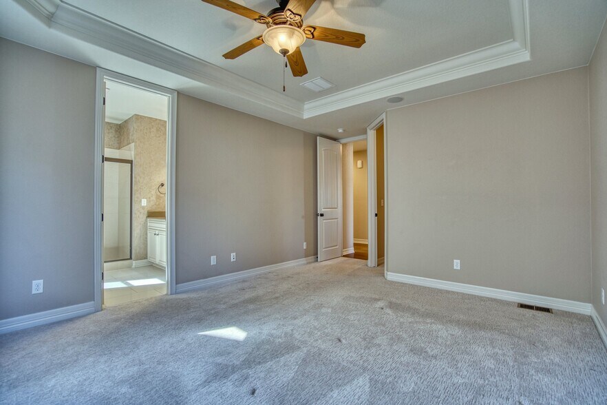 Building Photo - 2406 Spruce Creek Dr