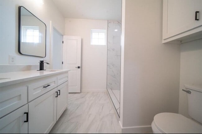 Building Photo - 232 NW 122nd St