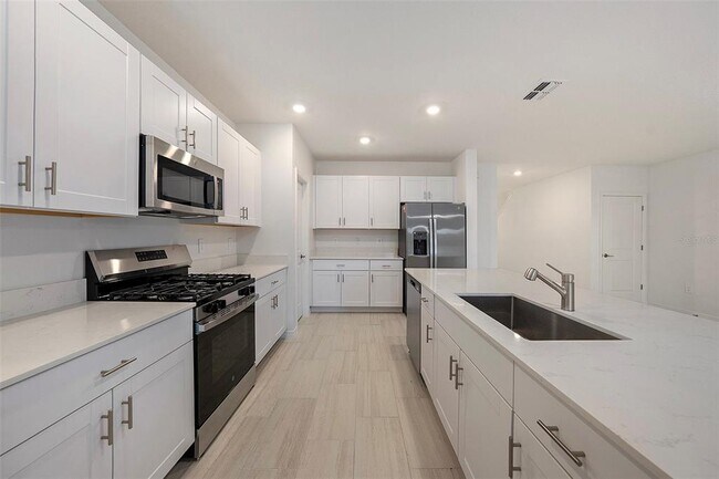 Building Photo - 35233 Gravelly Dr